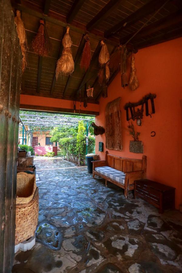 Hostel Layos, Toledo Bagian luar foto